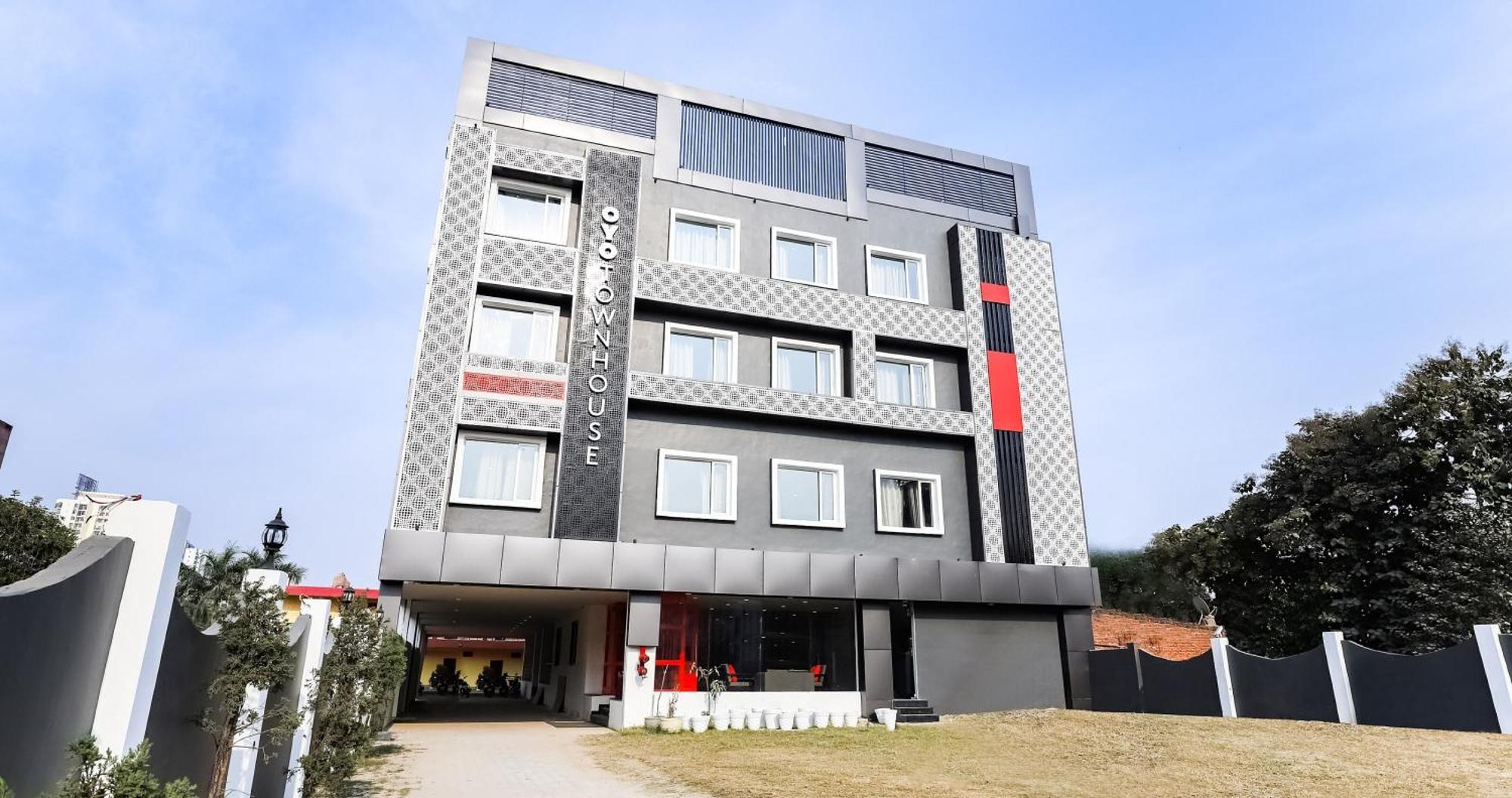 Townhouse Prithvi Resort Near Phoenix Palassio Lucknow Dış mekan fotoğraf